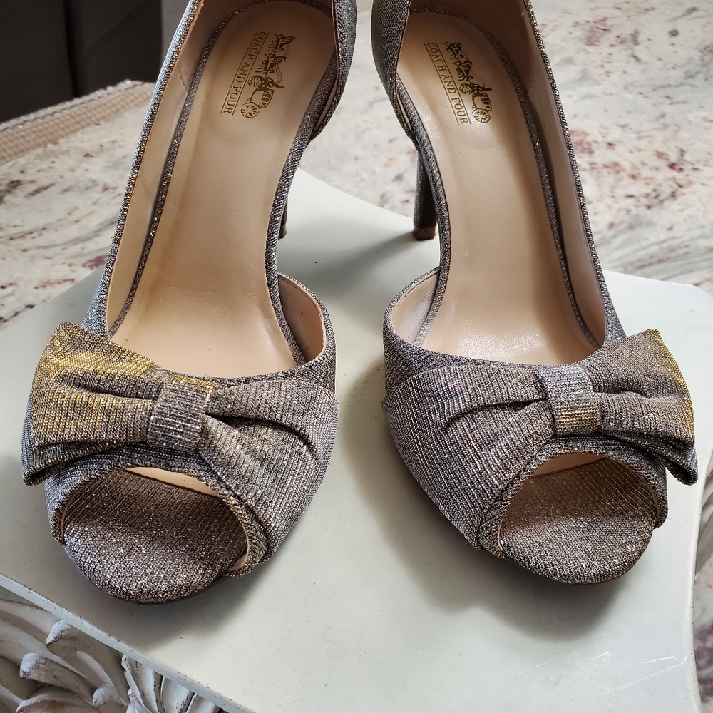 Glam gold glitter fabulous heels